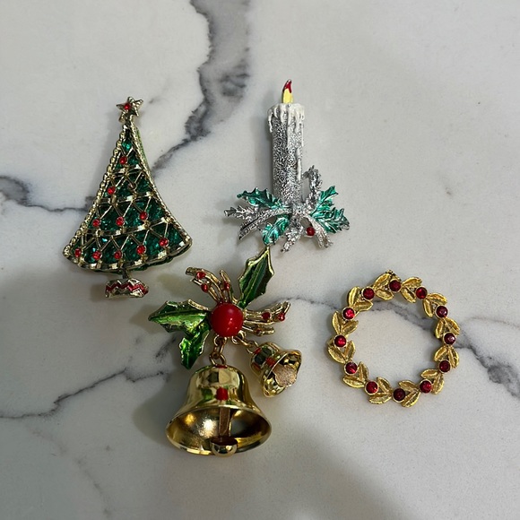 Jewelry - Christmas brooches 🎄